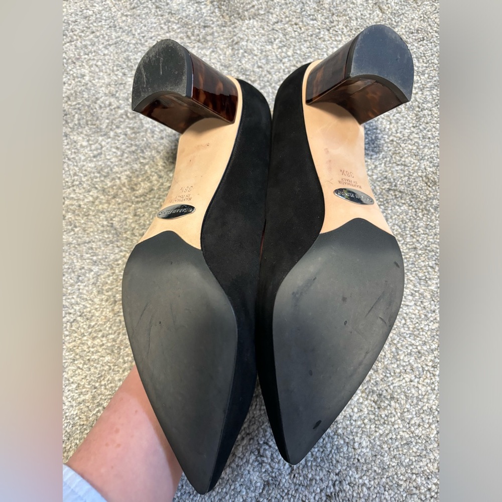 Sarah Flint Black Heels with Brown Block Heel - Picture 9 of 9
